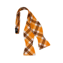 Load image into Gallery viewer, Tennessee Bow Tie - Silk Self-Tie - Bowtie