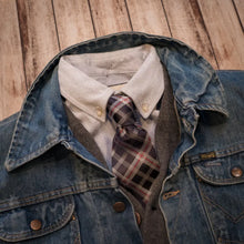 Load image into Gallery viewer, UConn Tie - Silk - Tie