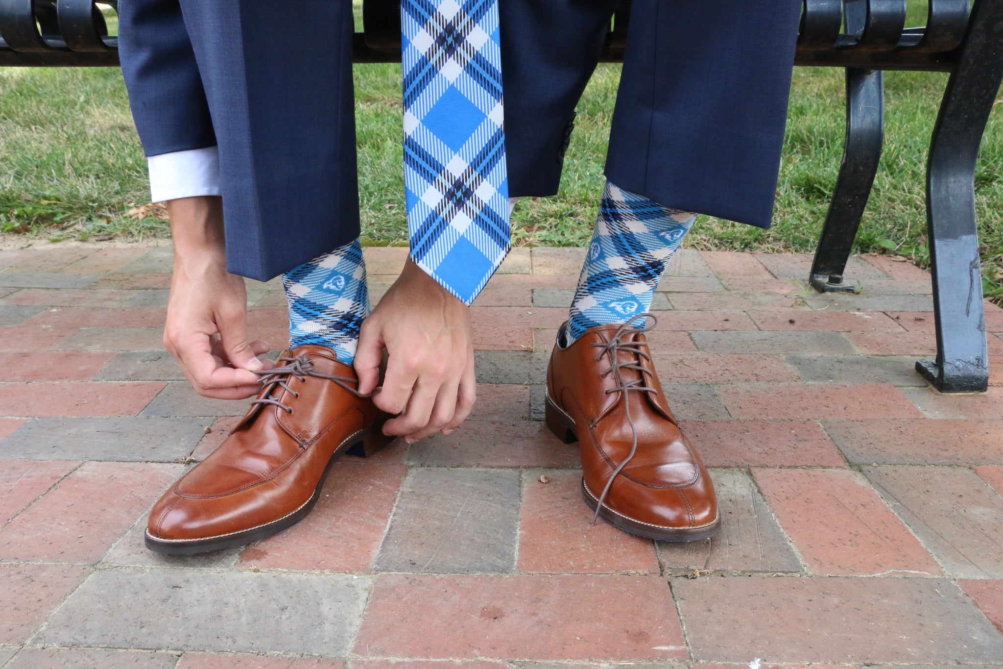 Sharp Hand Tailored Men 2B Dress Blazer w/1 Pair of Socks, Size 36S-62L -  Royal Blue 52L - Walmart.com